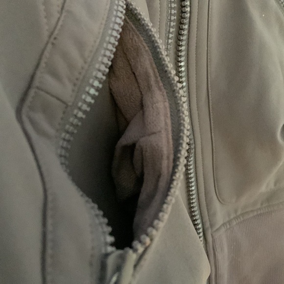 Lululemon lined hooded nylon jacket - Picture 10 of 10